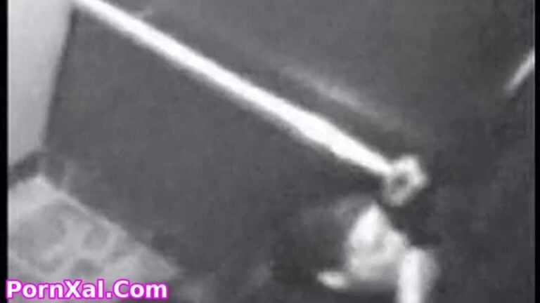 (Mamada Rápida Ascensor) Una Mamada Veloz en el Ascensor