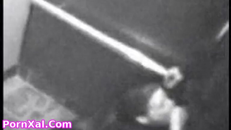 A Quick Blowjob In The Elevator Ride